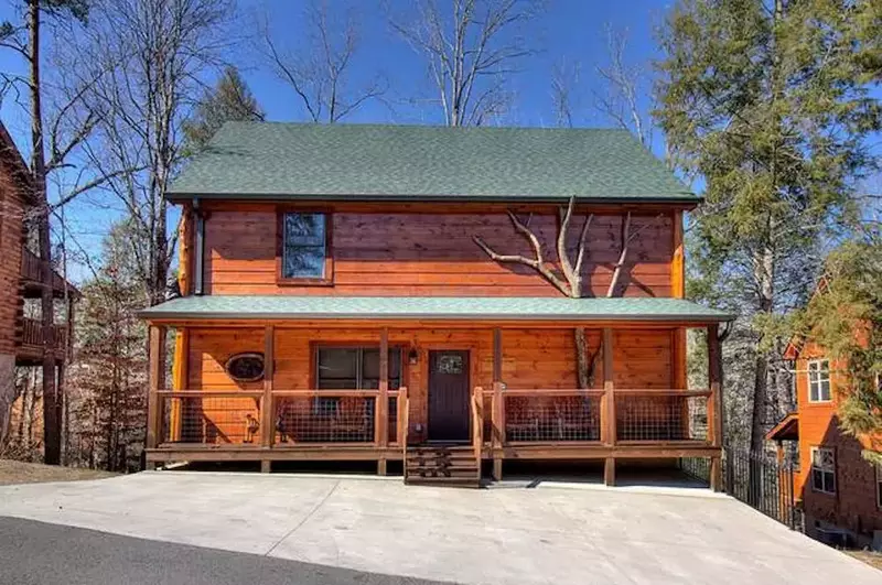 cabin in pigeon forge