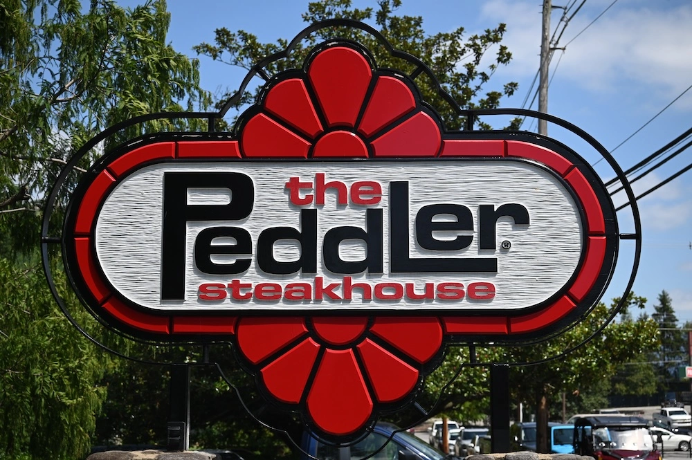 The Peddler Sign