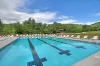 Skydance Lodge 18