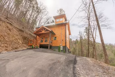 Hawk's Nest 25