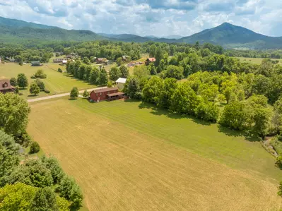 Mountain Valley Paradise 17