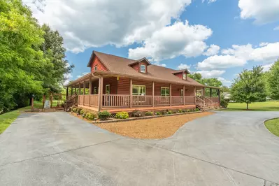 Mountain Valley Paradise 37