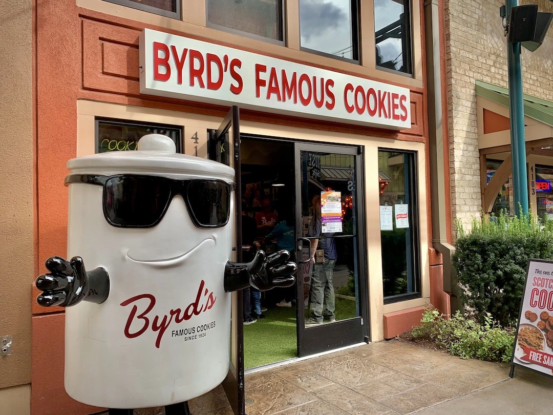 Byrds Famous Cookies The Island Pigeon Forge