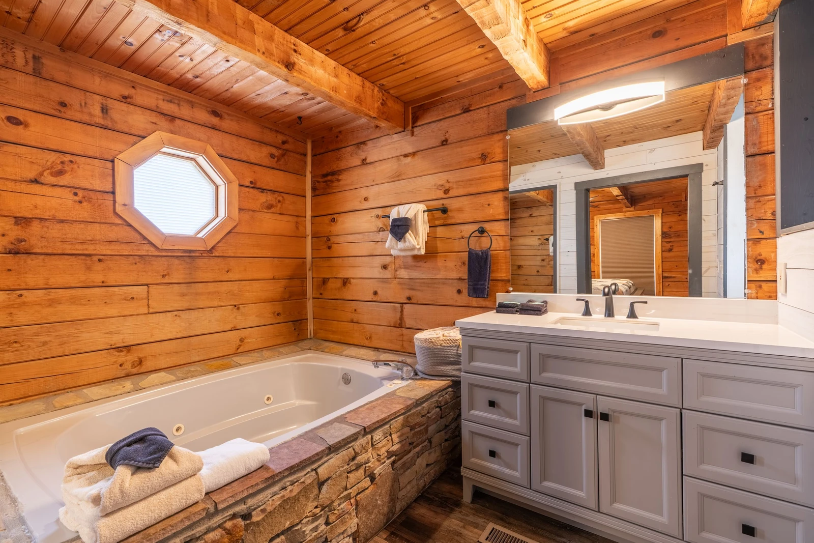 Treetopia Ridge Cabin