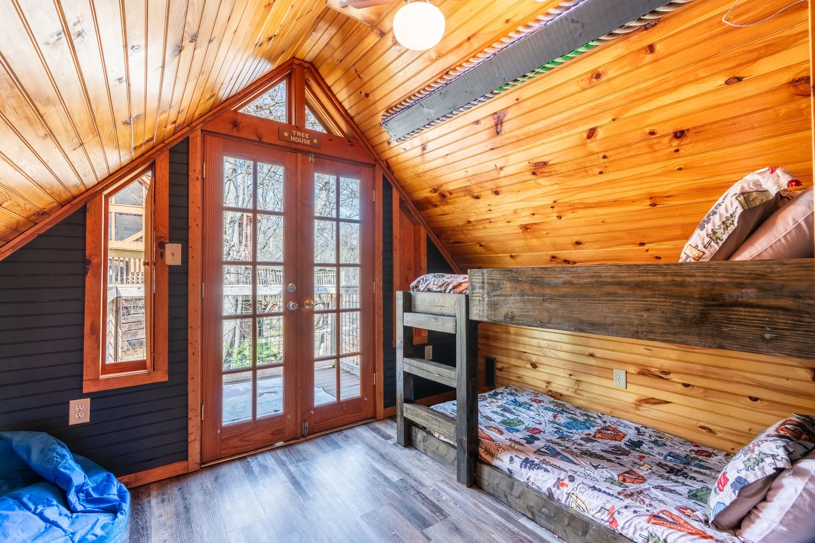 Treetopia Ridge Cabin